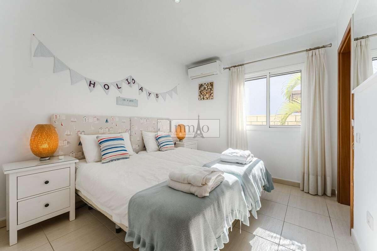 Chalet de 6 habitaciones en Playa de la Arena en venta con piscina garaje - 1.280.000 € (Ref: 9511981)