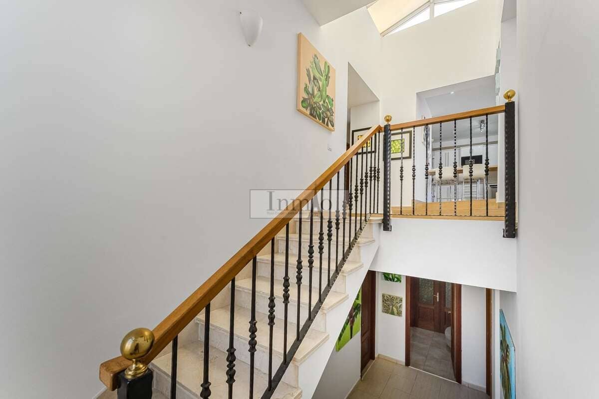 Chalet de 6 habitaciones en Playa de la Arena en venta con piscina garaje - 1.280.000 € (Ref: 9511981)