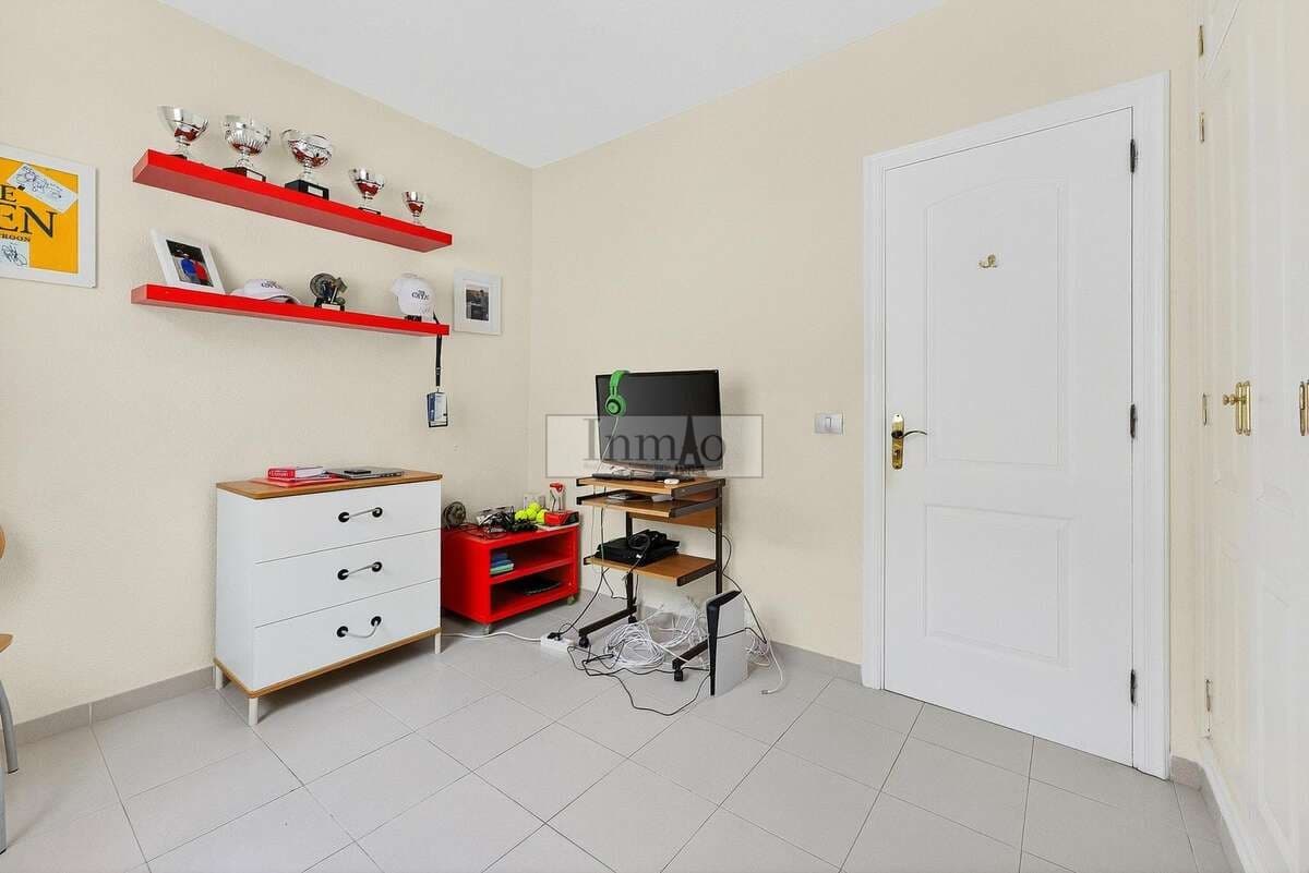 3 sypialnia Dom na sprzedaż w Torviscas z basenem garażem - 659 000 € (Ref: 9511982)