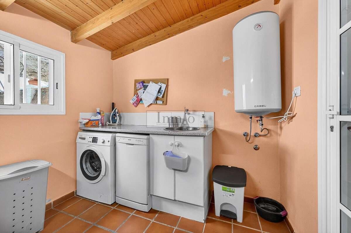 3 sypialnia Dom na sprzedaż w Torviscas z basenem garażem - 659 000 € (Ref: 9511982)