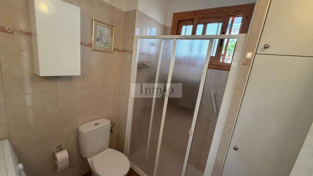 1 bedroom Apartment for sale in Los Cristianos with pool - € 315,000 (Ref: 9540579)