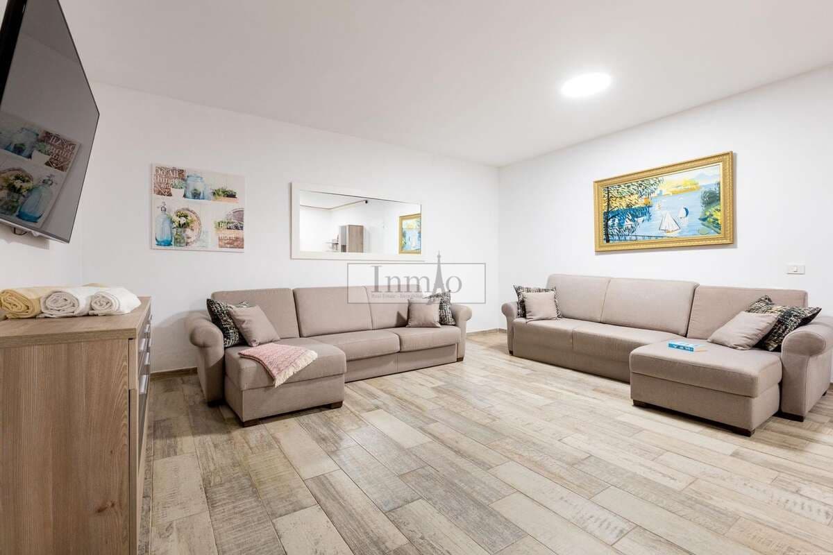 4 soveværelse Villa til salg i El Madronal med swimmingpool - € 2.130.000 (Ref: 9625144)