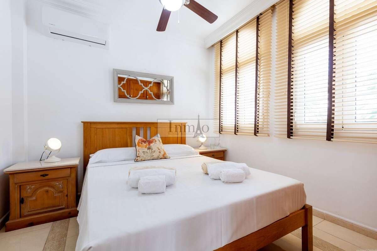 4 soveværelse Villa til salg i El Madronal med swimmingpool - € 2.130.000 (Ref: 9625144)