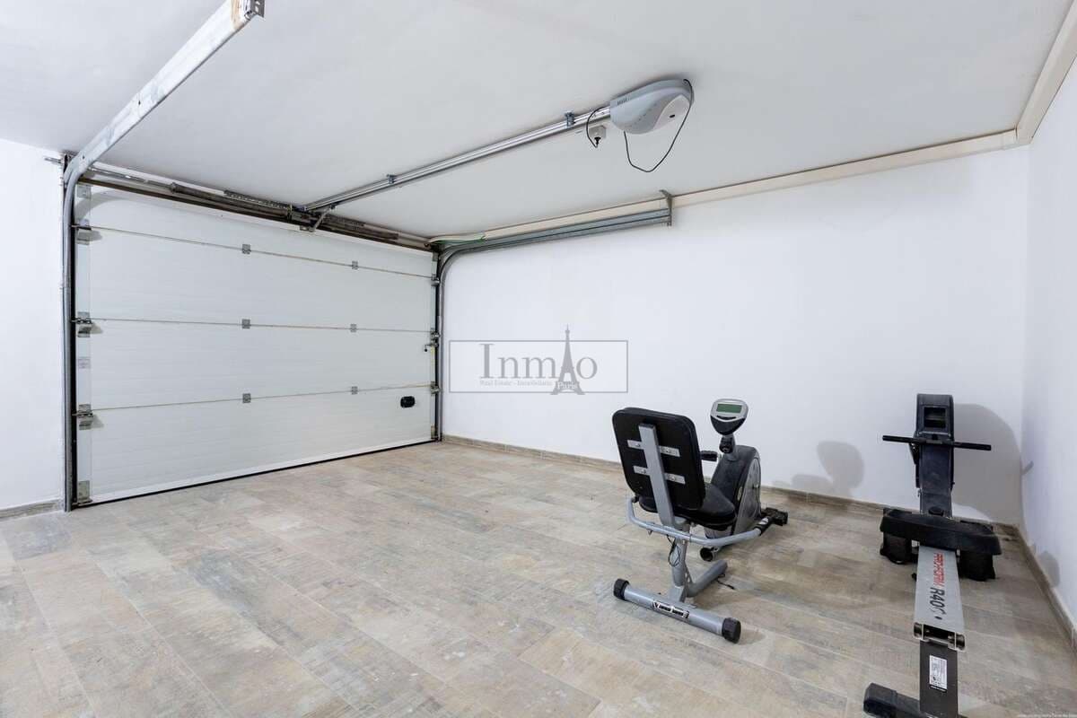 4 soveværelse Villa til salg i El Madronal med swimmingpool - € 2.130.000 (Ref: 9625144)