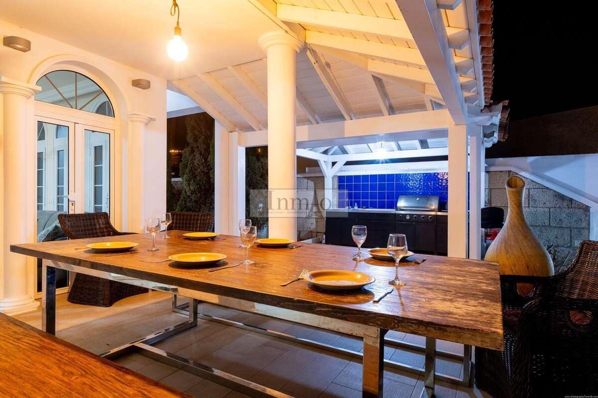 4 soveværelse Villa til salg i El Madronal med swimmingpool - € 2.130.000 (Ref: 9625144)