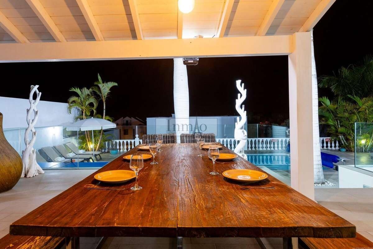 4 soveværelse Villa til salg i El Madronal med swimmingpool - € 2.130.000 (Ref: 9625144)