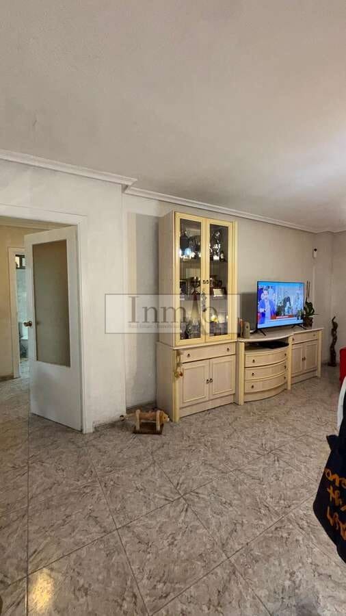 3 slaapkamer Appartement te koop in Los Cristianos met zwembad - € 365.000 (Ref: 9676649)