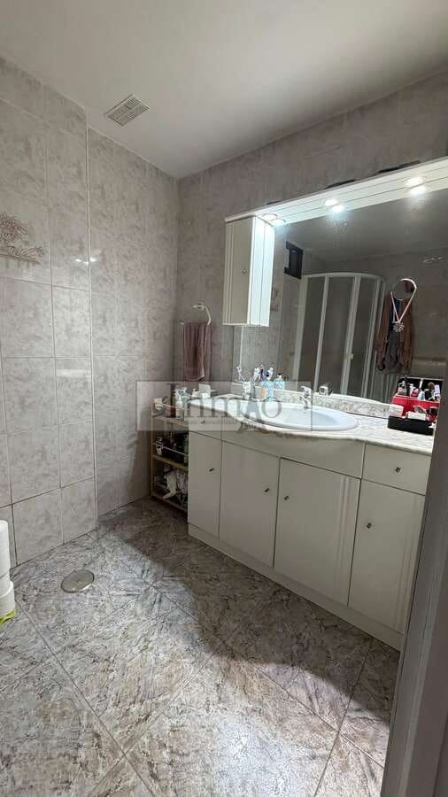 3 slaapkamer Appartement te koop in Los Cristianos met zwembad - € 365.000 (Ref: 9676649)