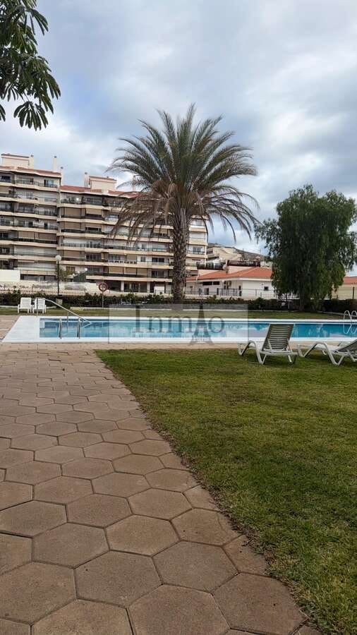 3 slaapkamer Appartement te koop in Los Cristianos met zwembad - € 365.000 (Ref: 9676649)