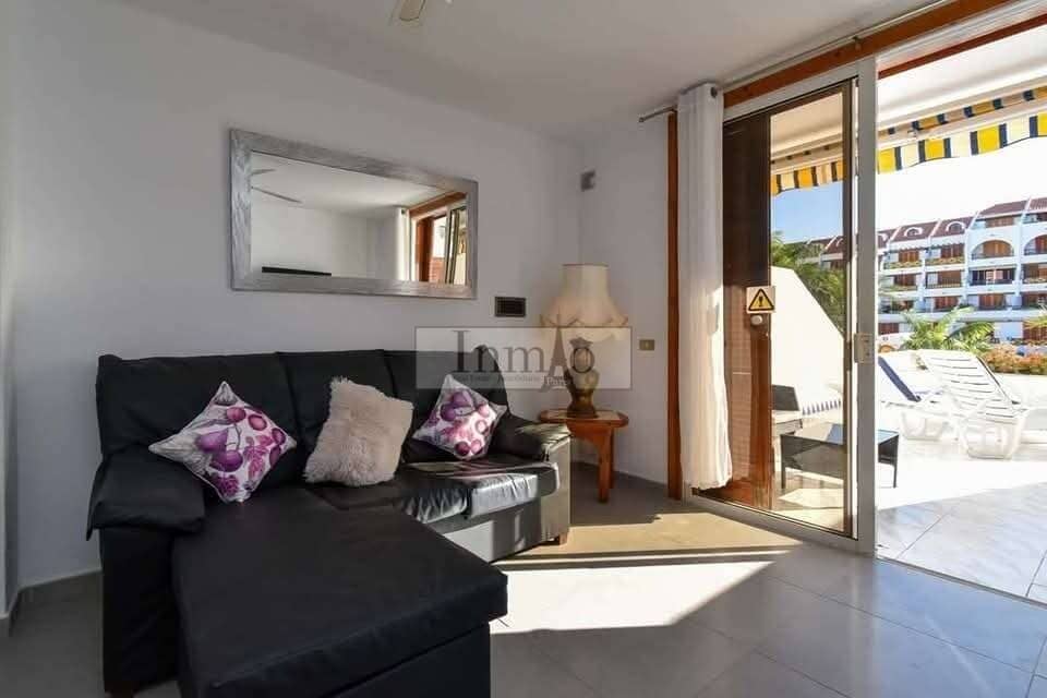Studio til salg i Playa de las Americas med swimmingpool - € 359.500 (Ref: 9685902)