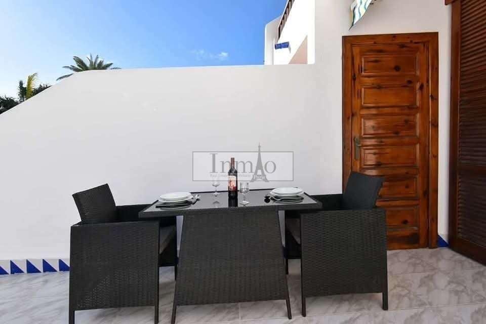 Studio til salg i Playa de las Americas med swimmingpool - € 359.500 (Ref: 9685902)