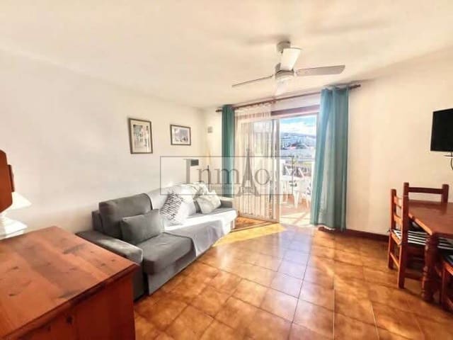 1 sypialnia Apartament na sprzedaż w Playa de las Americas, Arona z basenem - 360 000 € (Ref: 9697947)