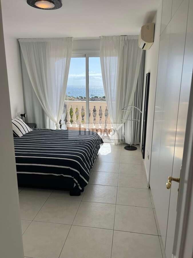 Apartamento de 1 habitación en Los Cristianos en venta con piscina - 320.000 € (Ref: 9755135)