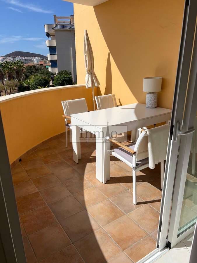 Apartamento de 1 habitación en Los Cristianos en venta con piscina - 320.000 € (Ref: 9755135)