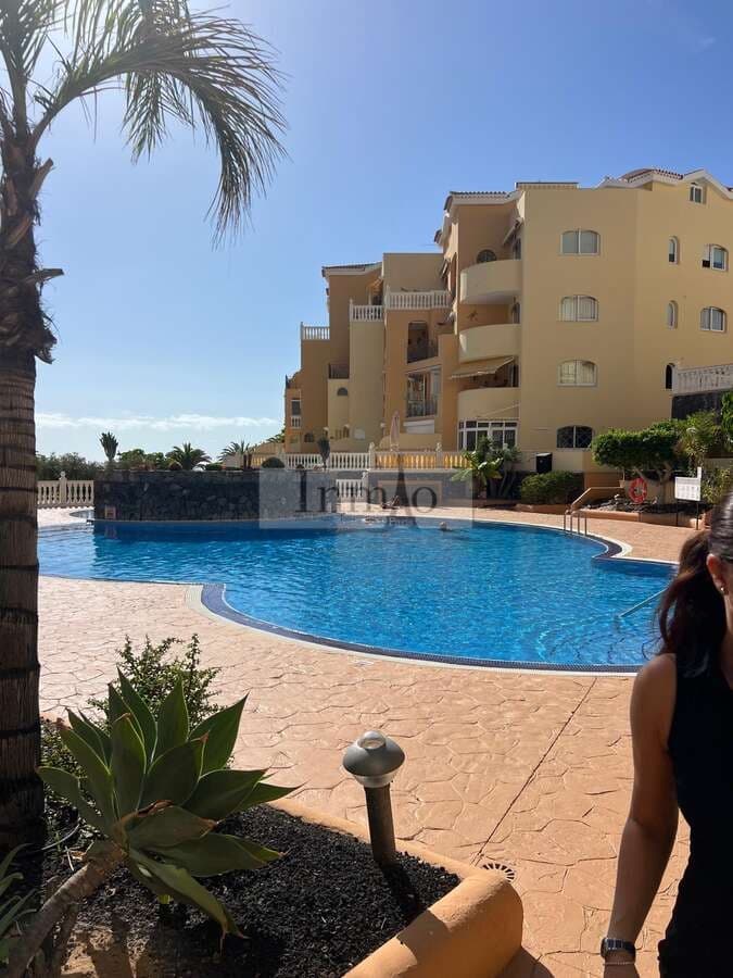 Apartamento de 1 habitación en Los Cristianos en venta con piscina - 320.000 € (Ref: 9755135)