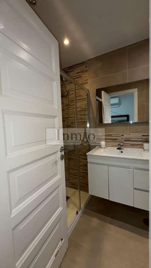2 bedroom Semi-detached Villa for rent in Playa de las Americas with pool - € 1,600 (Ref: 9770194)