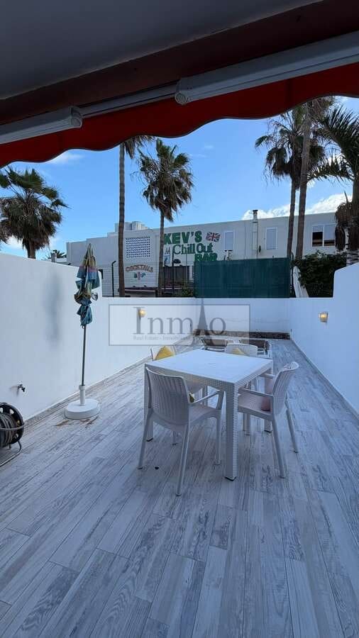 2 bedroom Semi-detached Villa for rent in Playa de las Americas with pool - € 1,600 (Ref: 9770194)