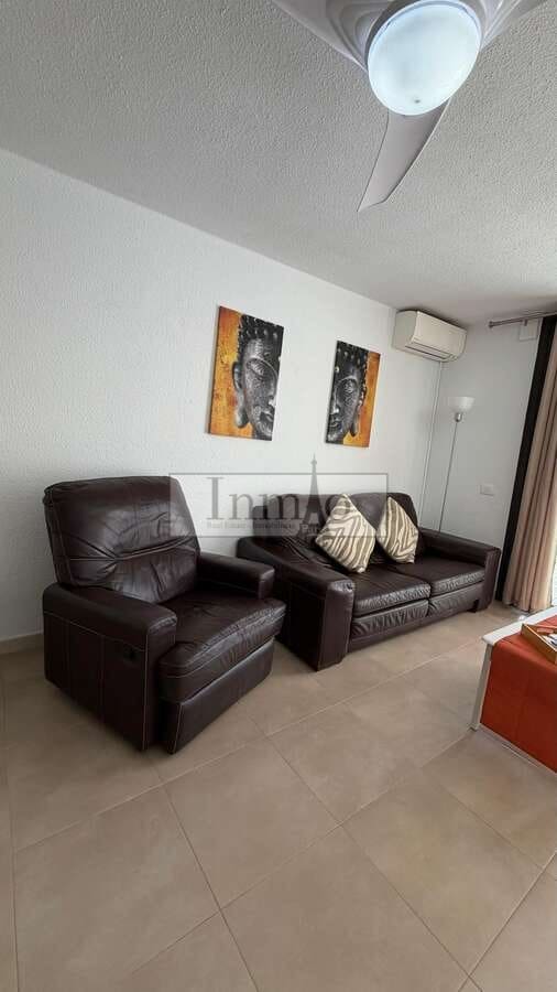 2 bedroom Semi-detached Villa for rent in Playa de las Americas with pool - € 1,600 (Ref: 9770194)