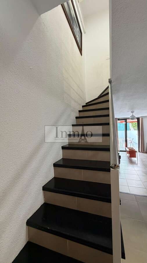 2 bedroom Semi-detached Villa for rent in Playa de las Americas with pool - € 1,600 (Ref: 9770194)