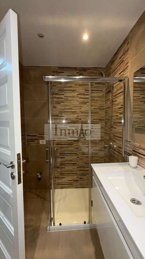 2 bedroom Semi-detached Villa for rent in Playa de las Americas with pool - € 1,600 (Ref: 9770194)