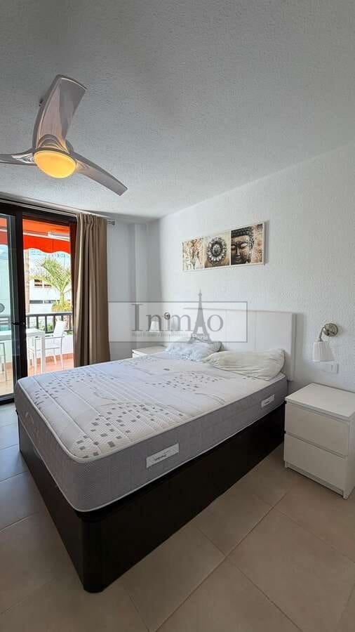 2 bedroom Semi-detached Villa for rent in Playa de las Americas with pool - € 1,600 (Ref: 9770194)