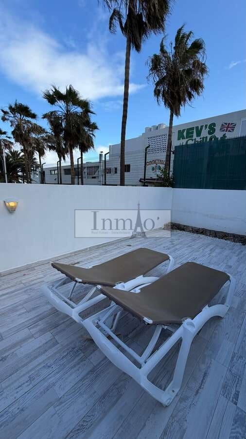 2 bedroom Semi-detached Villa for rent in Playa de las Americas with pool - € 1,600 (Ref: 9770194)