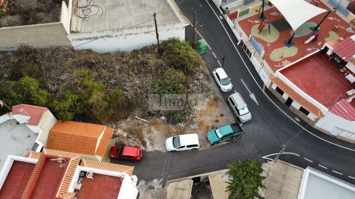 Building Plot for sale in Chirche - € 60,000 (Ref: 9770195)