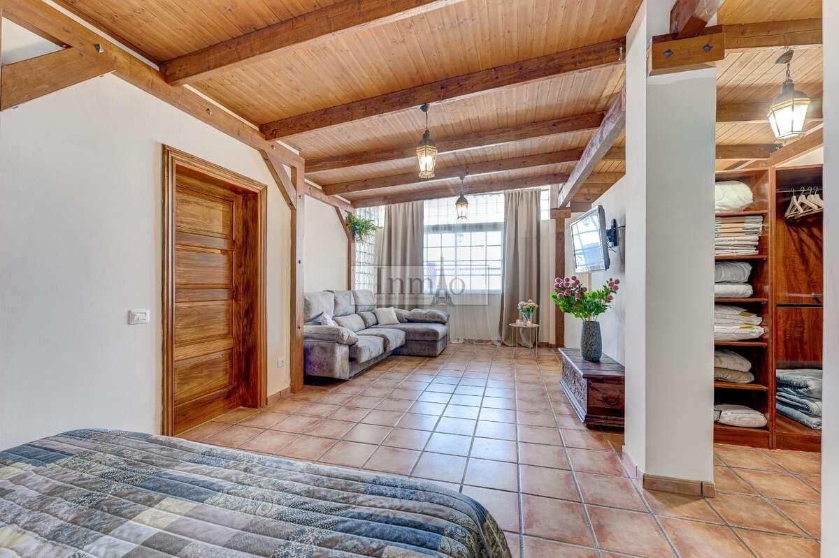 4 sypialnia Willa na sprzedaż w El Sauzal - 900 000 € (Ref: 9807632)