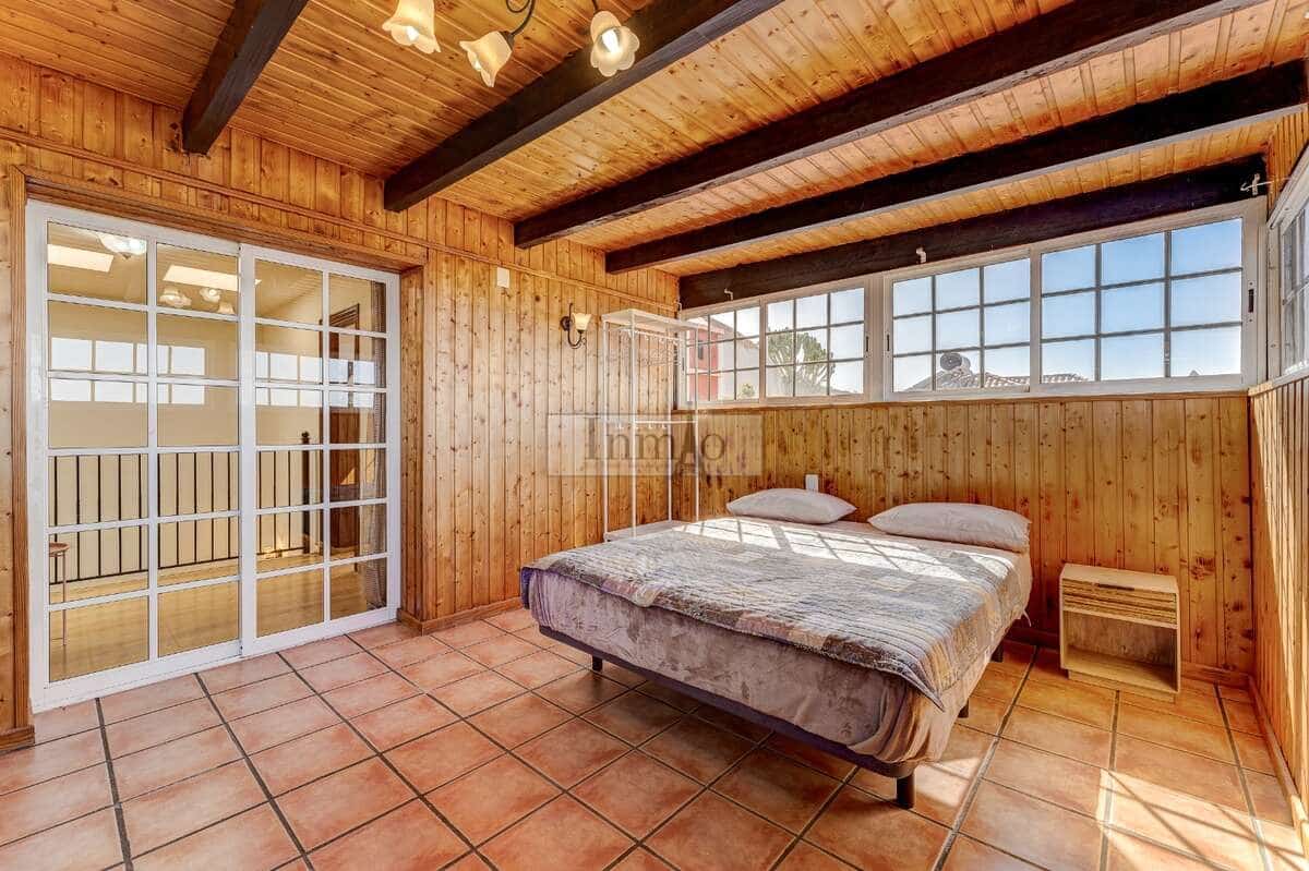 4 sypialnia Willa na sprzedaż w El Sauzal - 900 000 € (Ref: 9807632)