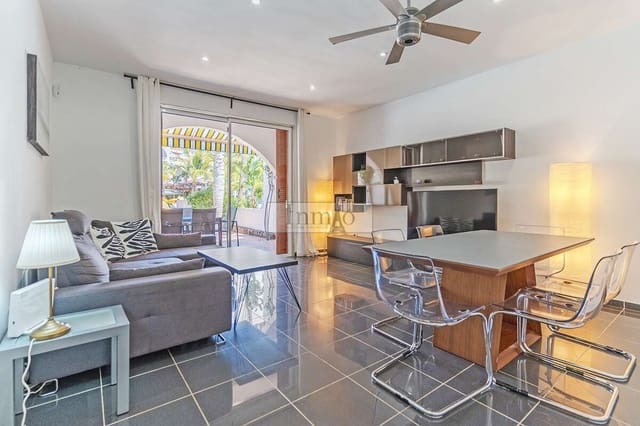 3 sypialnia Finka/Dom wiejski na sprzedaż w Playa de las Americas, Arona z basenem - 1 590 000 € (Ref: 9807635)