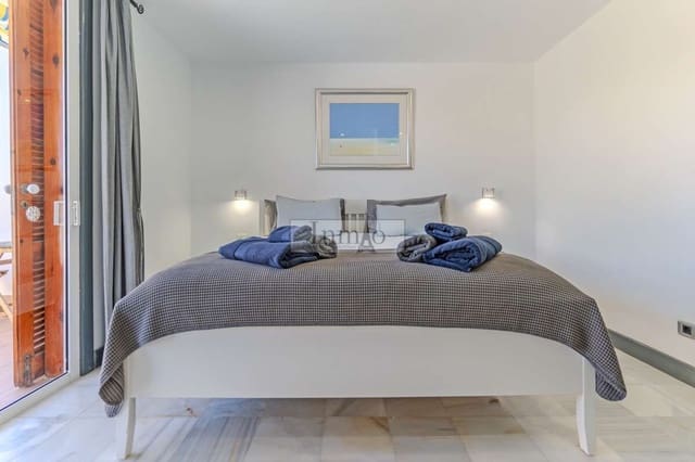 3 sypialnia Finka/Dom wiejski na sprzedaż w Playa de las Americas, Arona z basenem - 1 590 000 € (Ref: 9807635)