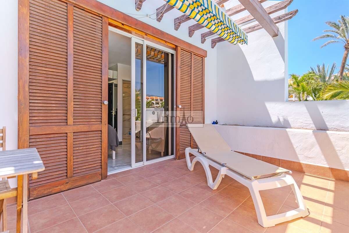 3 sypialnia Finka/Dom wiejski na sprzedaż w Playa de las Americas z basenem - 1 590 000 € (Ref: 9807635)