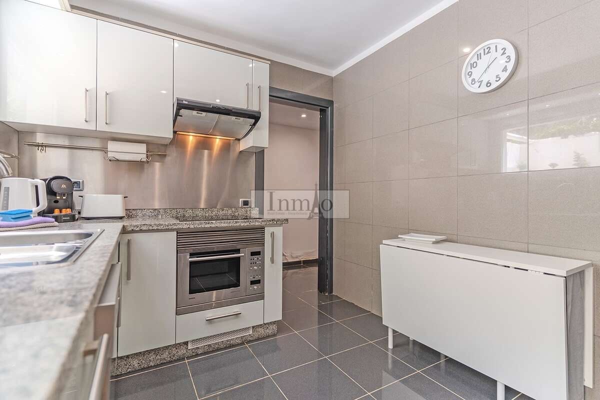 3 sypialnia Finka/Dom wiejski na sprzedaż w Playa de las Americas z basenem - 1 590 000 € (Ref: 9807635)