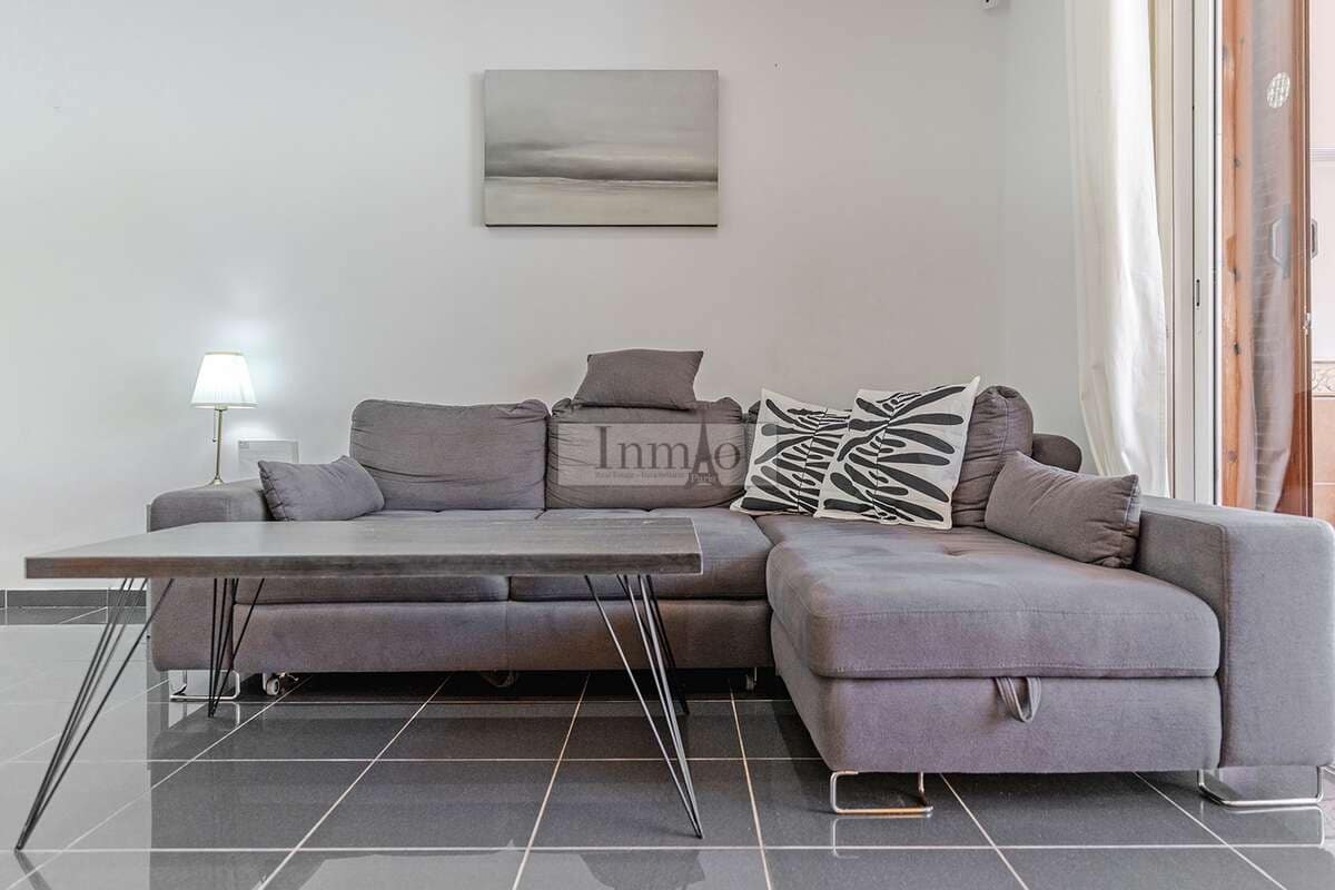 3 sypialnia Finka/Dom wiejski na sprzedaż w Playa de las Americas z basenem - 1 590 000 € (Ref: 9807635)