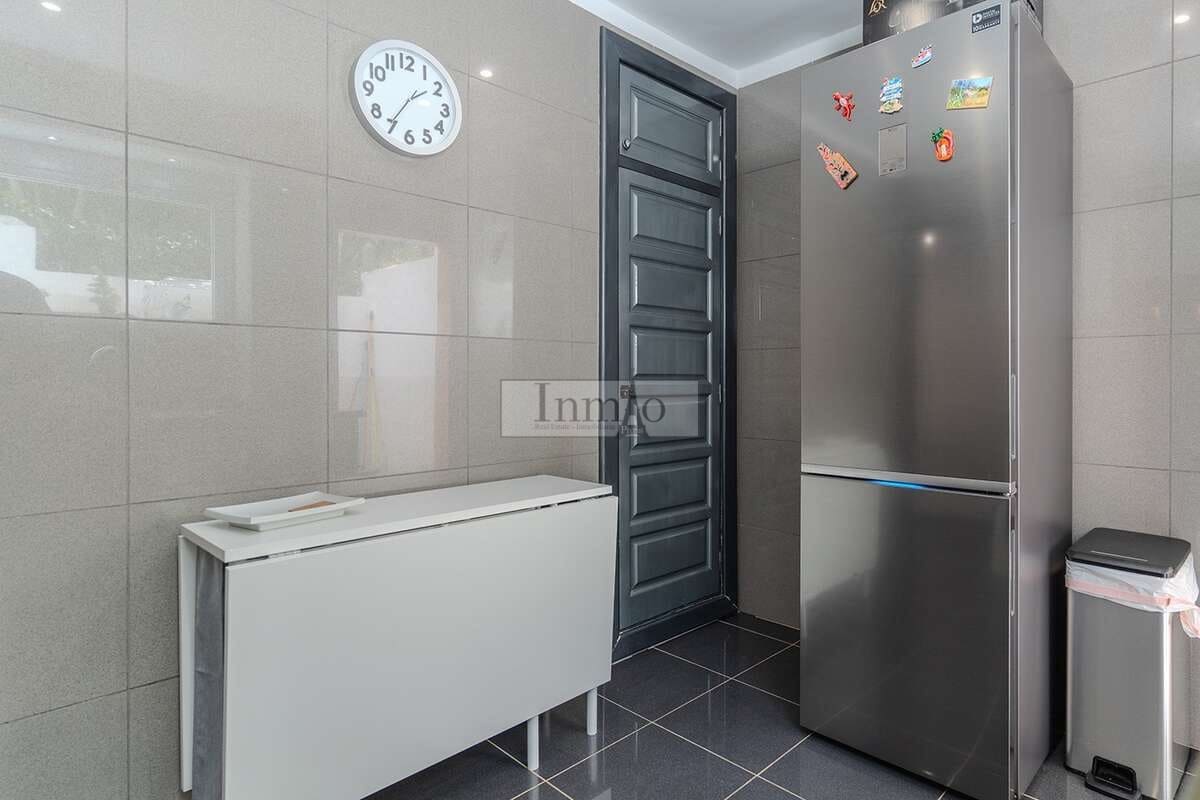 3 sypialnia Finka/Dom wiejski na sprzedaż w Playa de las Americas z basenem - 1 590 000 € (Ref: 9807635)