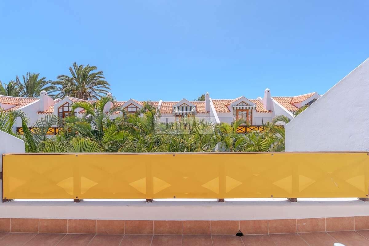 3 sypialnia Finka/Dom wiejski na sprzedaż w Playa de las Americas z basenem - 1 590 000 € (Ref: 9807635)