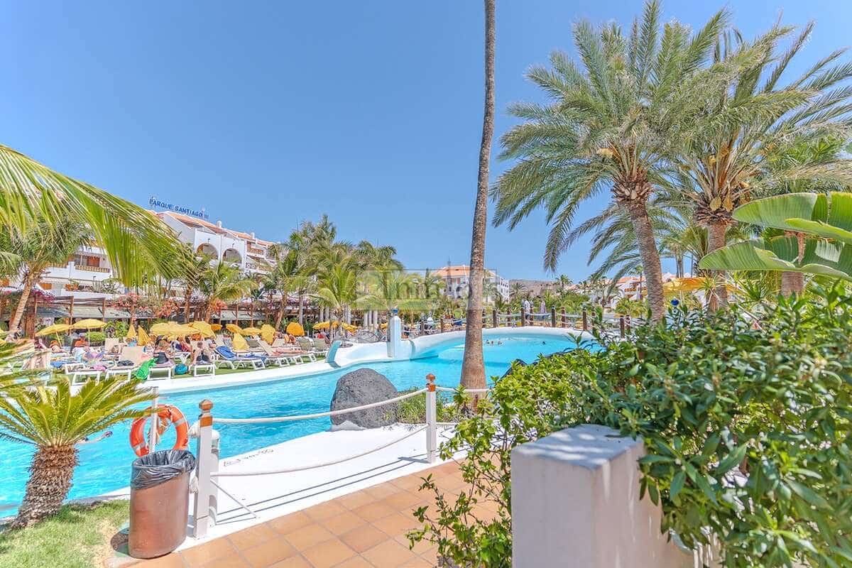 3 sypialnia Finka/Dom wiejski na sprzedaż w Playa de las Americas z basenem - 1 590 000 € (Ref: 9807635)