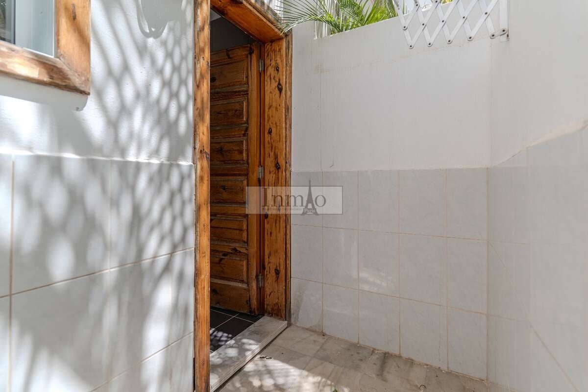 3 sypialnia Finka/Dom wiejski na sprzedaż w Playa de las Americas z basenem - 1 590 000 € (Ref: 9807635)