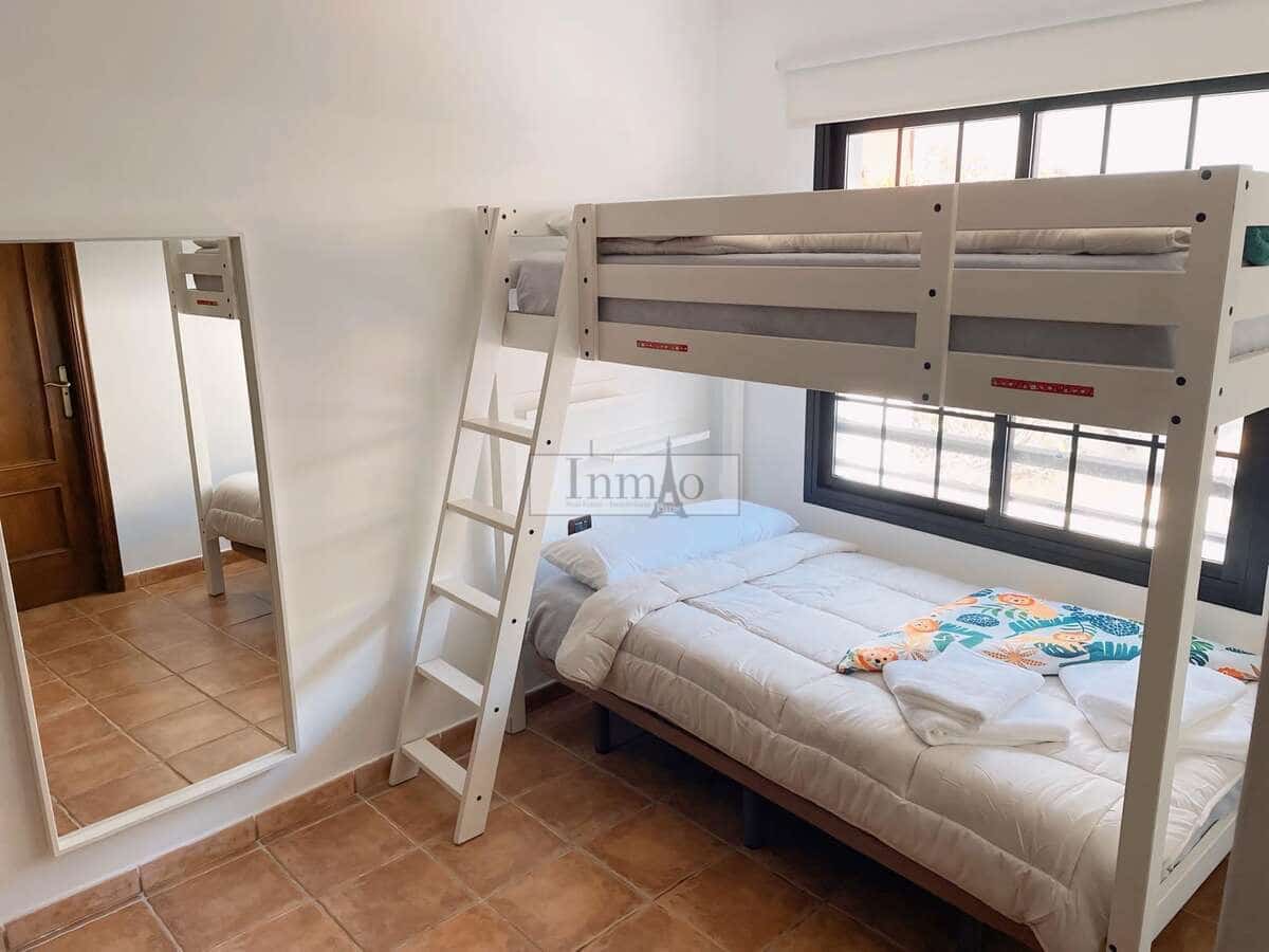3 soveværelse Semi-Rækkehus til salg i El Sauzal med garage - € 590.000 (Ref: 9811016)