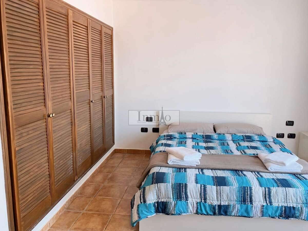 3 soveværelse Semi-Rækkehus til salg i El Sauzal med garage - € 590.000 (Ref: 9811016)