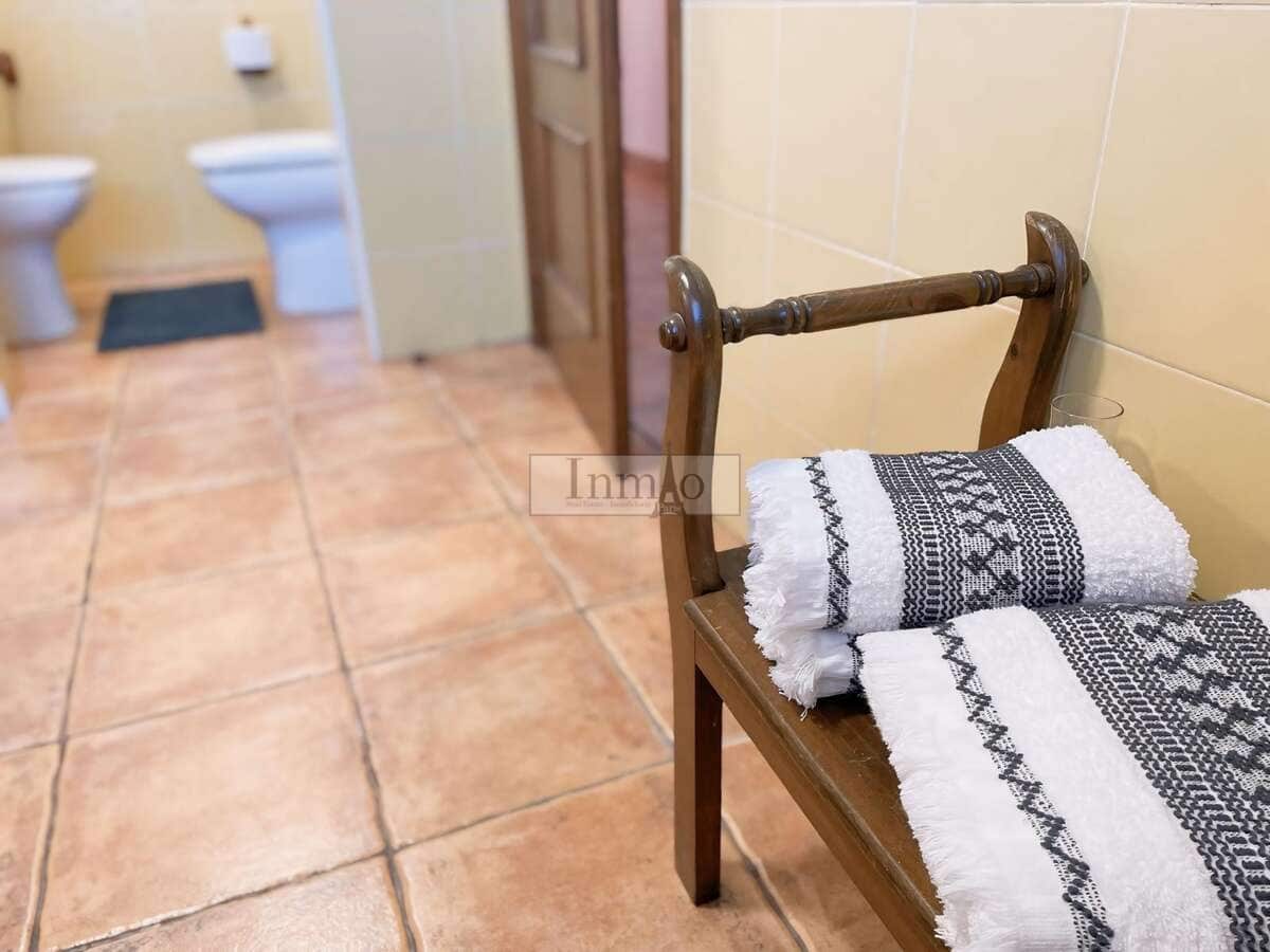 3 bedroom Semi-detached Villa for sale in El Sauzal with garage - € 590,000 (Ref: 9811016)