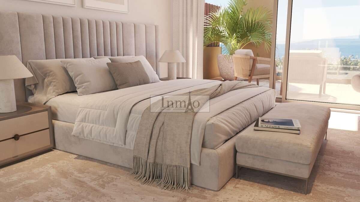 3 bedroom Penthouse for sale in Callao Salvaje with garage - € 1,450,000 (Ref: 9835057)