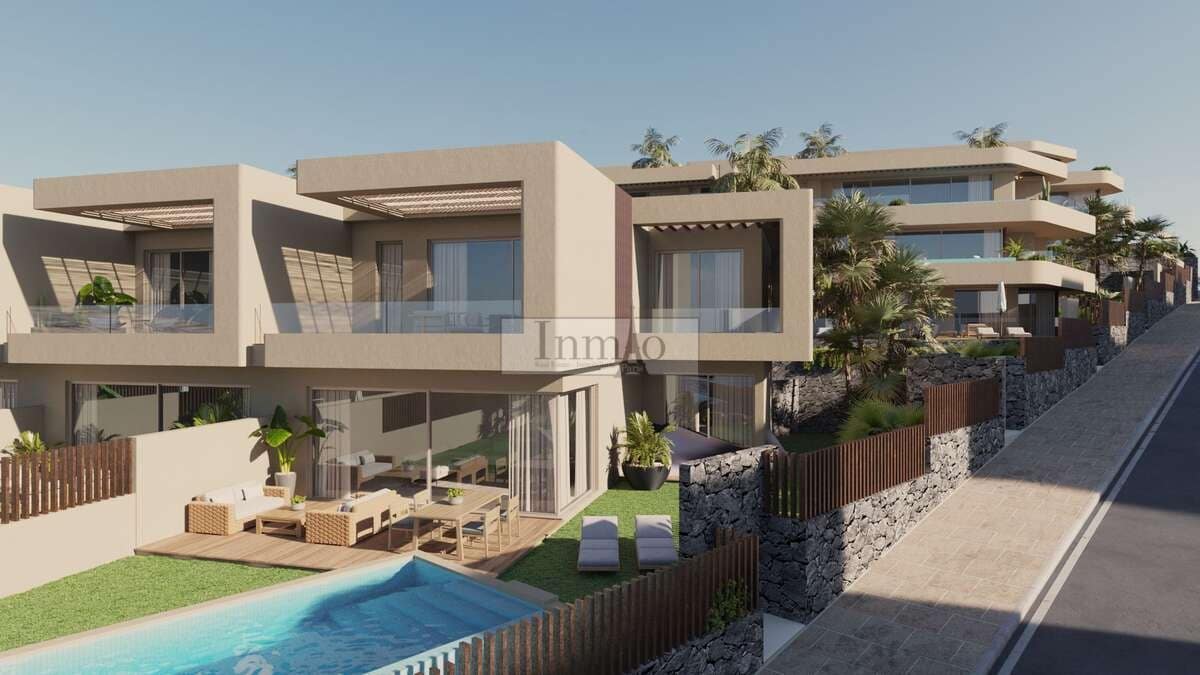 3 bedroom Penthouse for sale in Callao Salvaje with garage - € 1,450,000 (Ref: 9835057)