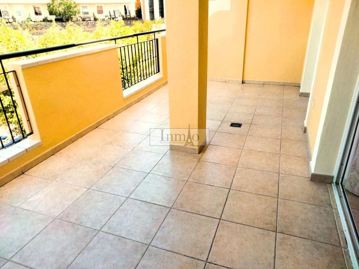 1 bedroom Apartment for sale in Playa de las Americas with pool - € 299,000 (Ref: 9844716)