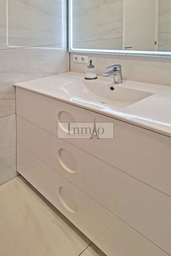 2 bedroom Apartment for sale in Playa de las Americas - € 499,000 (Ref: 9854751)