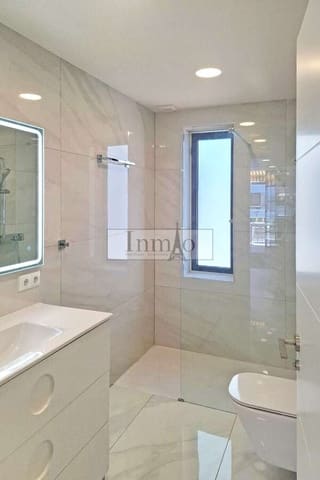 Apartamento de 2 habitaciones en Playa de las Americas, Arona en venta - 499.000 € (Ref: 9854751)