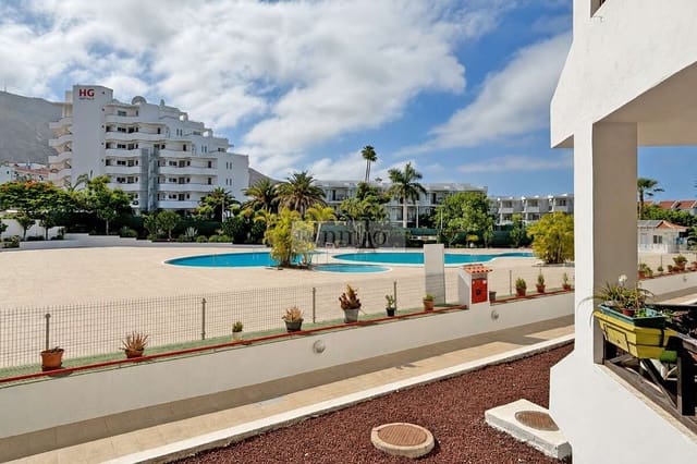 2 soverom Leilighet til salgs i Los Cristianos, Arona med svømmebasseng - € 385 000 (Ref: 9880479)