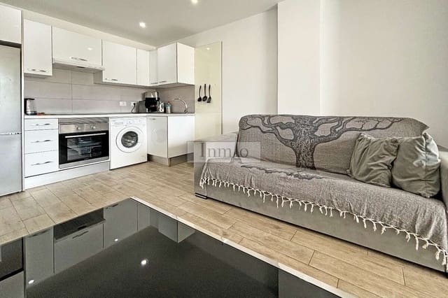 2 soverom Leilighet til salgs i Los Cristianos, Arona med svømmebasseng - € 385 000 (Ref: 9880479)