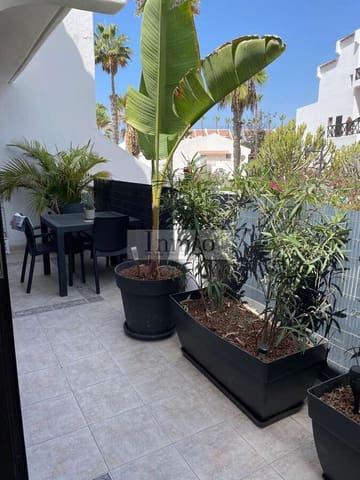 2 soverom Leilighet til salgs i Playa de las Americas, Arona med svømmebasseng - € 579 000 (Ref: 9978094)