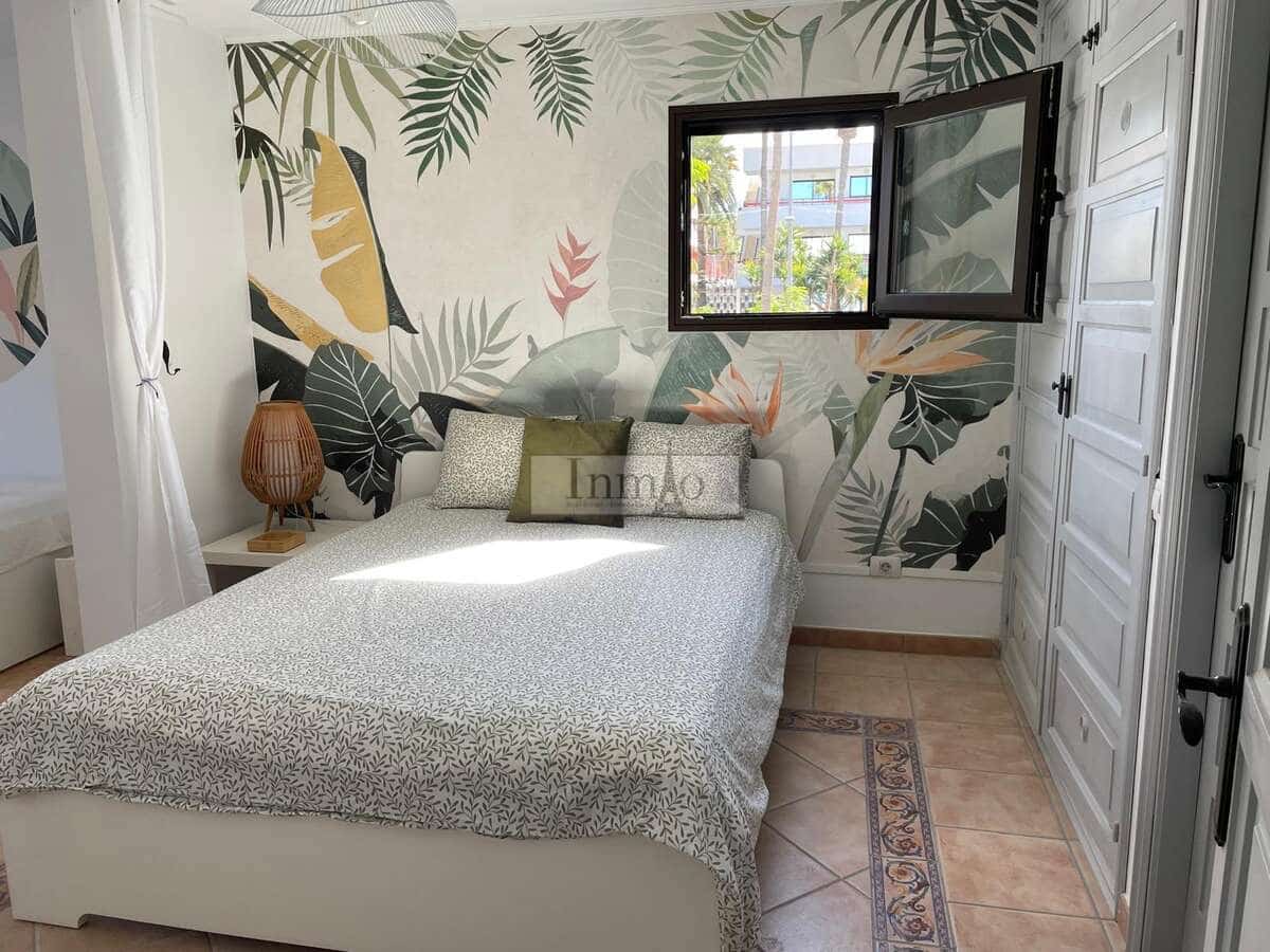 2 chambre Appartement à vendre à Playa de las Americas avec piscine - 579 000 € (Ref: 9978094)